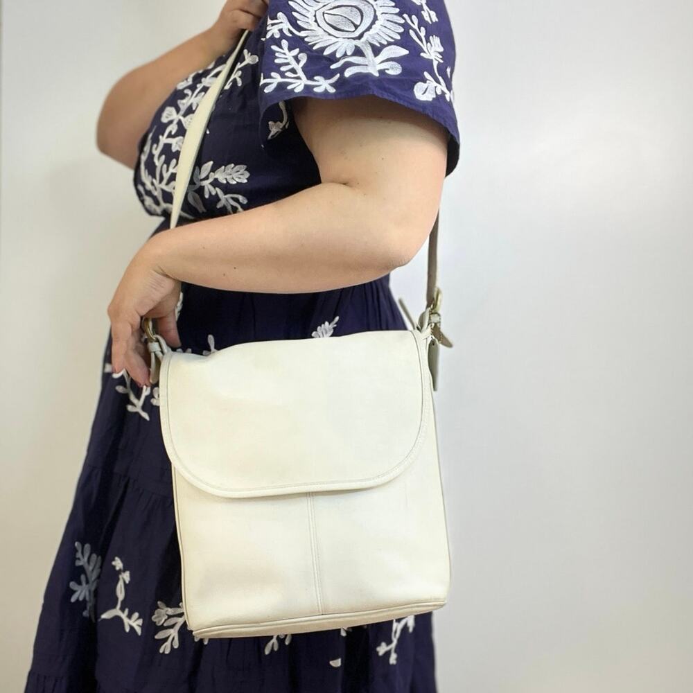 Coach Vintage Whitney Flap Crossbody Leather White Purse Handbag 4115
